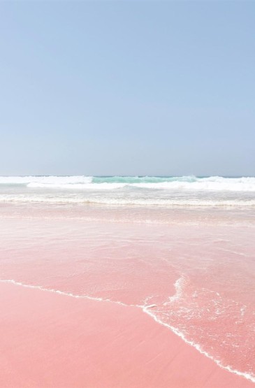 唯美粉色沙滩海岸线手机壁纸图片