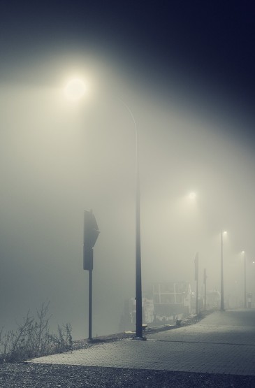 城市夜晚雾霾图片壁纸下载