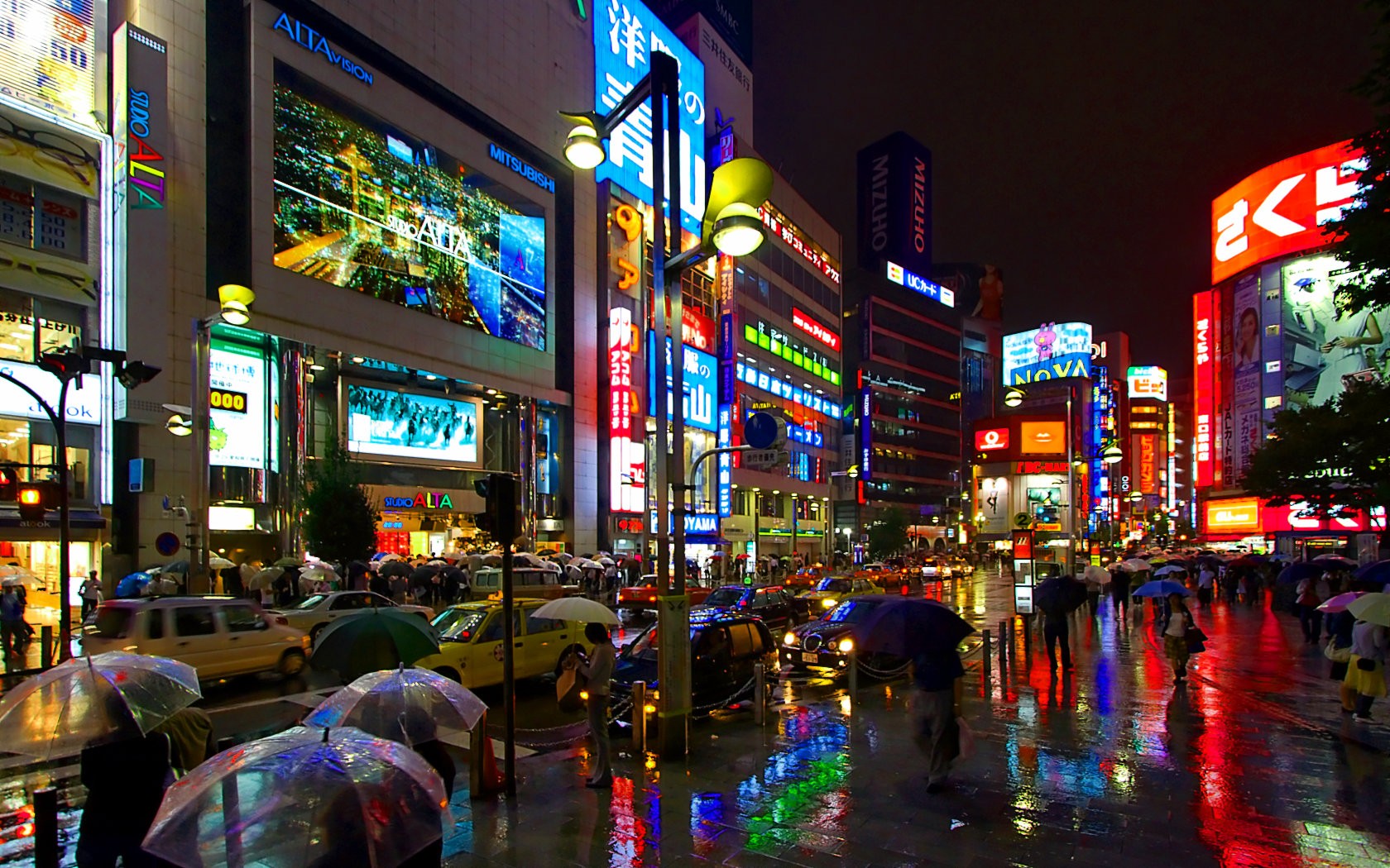日本雨夜街景唯美图片