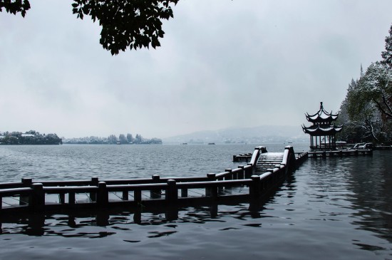 杭州西湖唯美雪景图片桌面壁纸