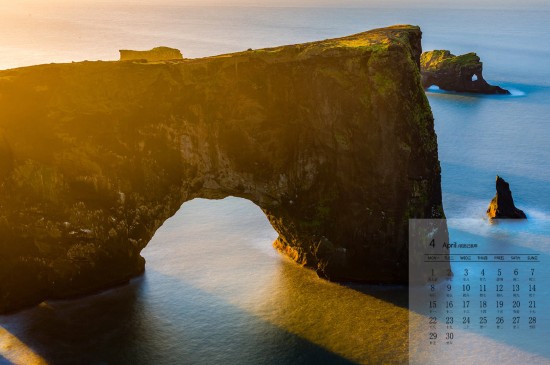2019年4月唯美冰岛夕阳风景高清日历壁纸